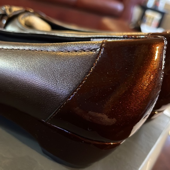 (151) NWT ladies brown flats by Mark & Lemp. Size 6 1/2 medium - Picture 7 of 8